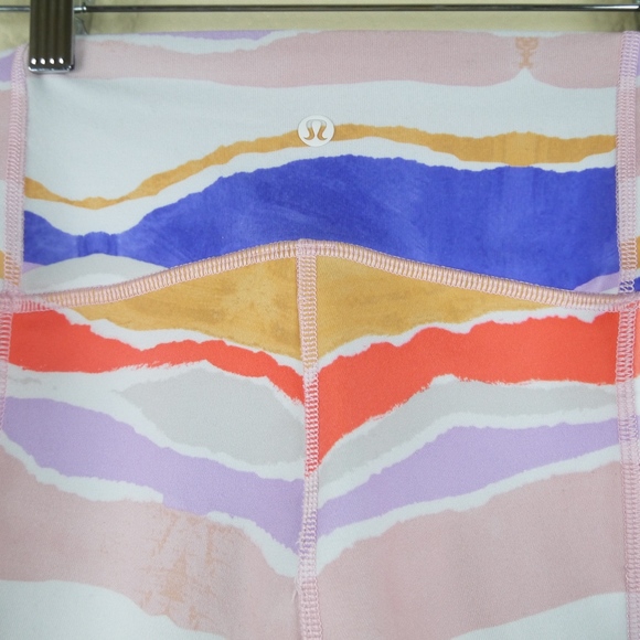 Lululemon True Self Crop Bleacher Stripe Size 2 - Picture 4 of 5